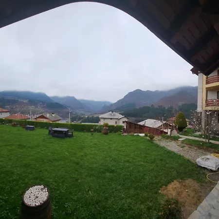 Kris בית הארחה דבין