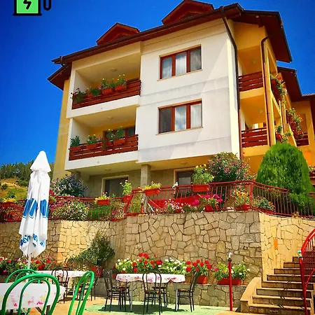 בית הארחה Kris דבין